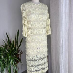 Women’s Medium Dress Lemon Yellow Lace 3/4 Sleeve Vintage Unique 1960s Chemise